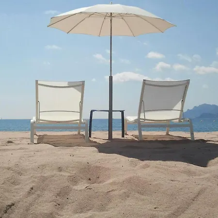 Croisette - Plages - Palais - Bord De - Moderne Et Lumineux Avec Balcon * Cannes